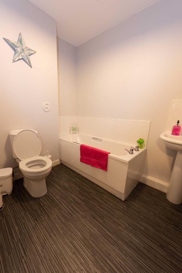 Premier - Wishaw En-Suite Apartment Exterior photo